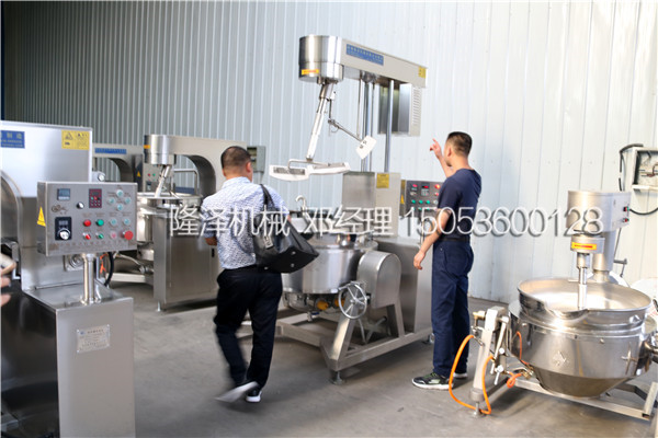 歡迎南京客戶來廠考察豆沙餡料炒鍋