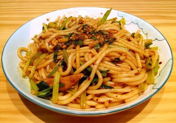 米粉的辣醬是（shì）怎麽製作的