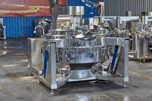 火鍋底（dǐ）料炒鍋