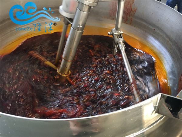 大型辣椒醬炒（chǎo）鍋