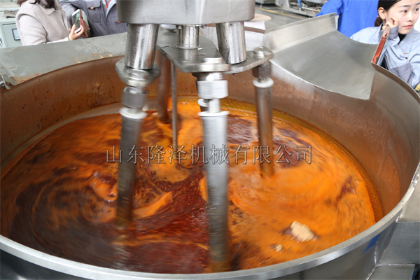 醬（jiàng）料炒鍋